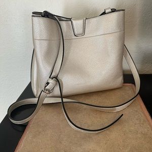 Jen & Co Platinum/Silver Shoulder Bag
